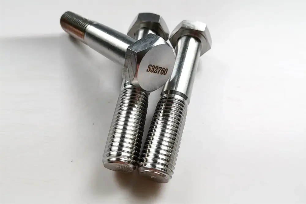32760-bolt-nut-2